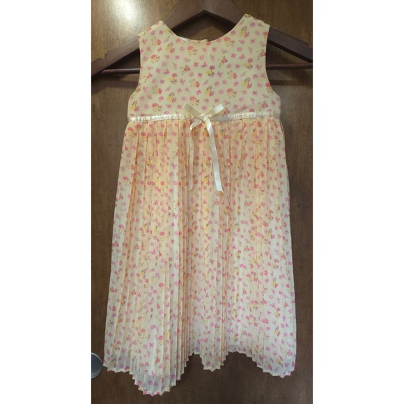 Laura Ashley Other - Laura Ashley Girls Yellow Pink Floral Pleated Empire Waist Dress 4T Sleeveless